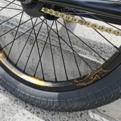 Cinema BMX HARO X PREMIUM Chad Kerley Custom Street 21′ Freecoaster -Vélos électriques Soldes BMX HARO x PREMIUM x CINEMA Chad Kerley Custom Street 21 Freecoaster Black Gold 7 scaled 1 scaled