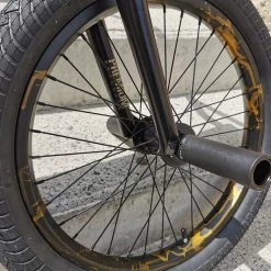 Cinema BMX HARO X PREMIUM Chad Kerley Custom Street 21′ Freecoaster -Vélos électriques Soldes BMX HARO x PREMIUM x CINEMA Chad Kerley Custom Street 21 Freecoaster Black Gold 8 scaled 1 scaled