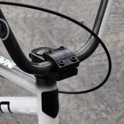 BMX MONGOOSE Custom L20 20’25 White Camo -Vélos électriques Soldes BMX MONGOOSE Custom L20 2025 White Camo 6