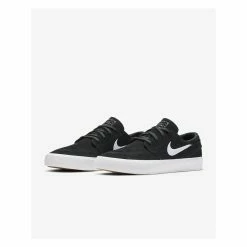 Chaussures NIKE SB Zoom Stefan Janoski Rm Noir / Blanc -Vélos électriques Soldes Chaussures NIKE SB Zoom Stefan Janoski Rm Noir Blanc 4