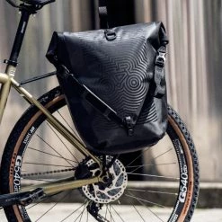 Ortlieb - Sacoche Vélo Porte-bagages Back-Roller Design -Vélos électriques Soldes ortlieb sacoche back roller design 3 3840x2160