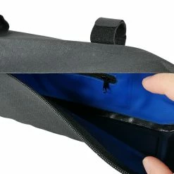 Giant - Sacoche De Cadre H2Pro -Vélos électriques Soldes sacoche de cadre giant h2pro interieur 3840x2160 scaled